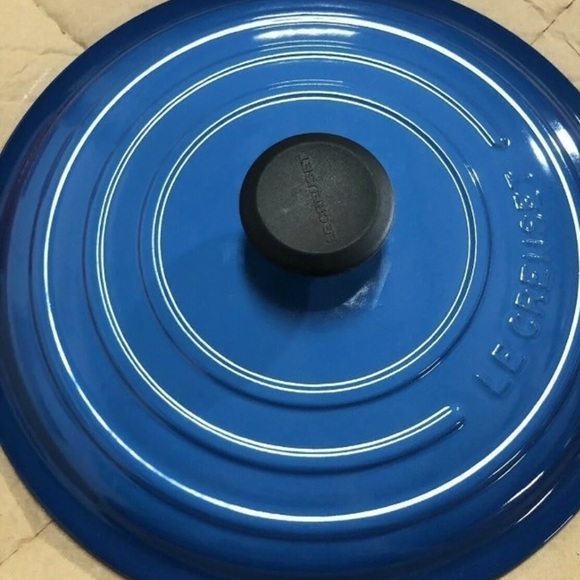 NEW 7qt Le Creuset Cast Iron Dutch Oven - Picture 2 of 8